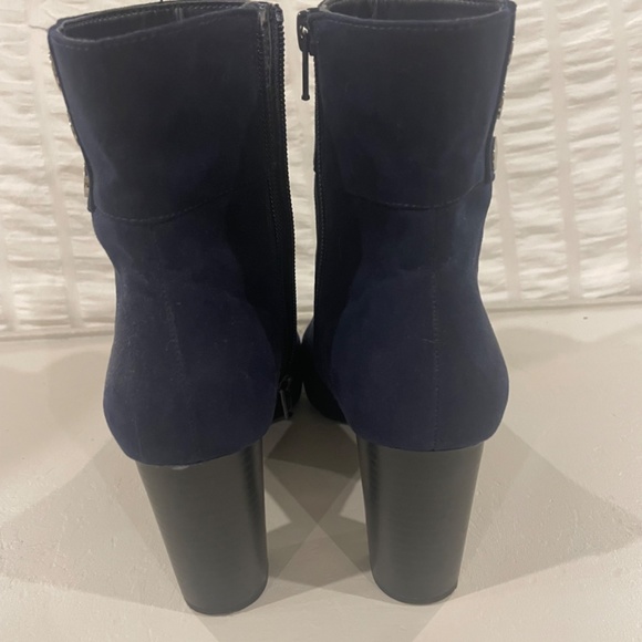 Navy blue heeled boots -Size 6 - Picture 3 of 3